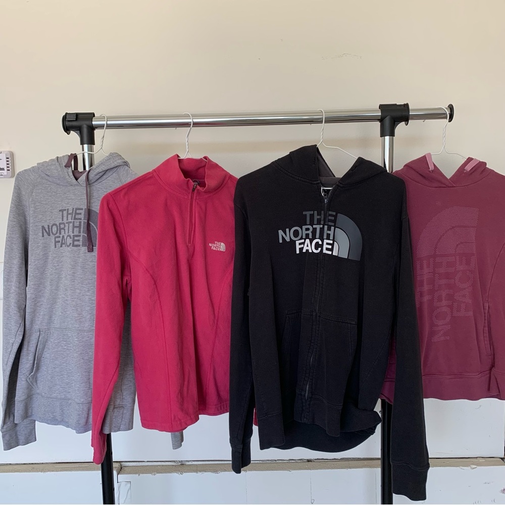 The north face set of 4 sweatshirts and fleece.